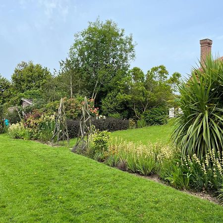 Holmbush House Guest House Hellingly Exterior photo